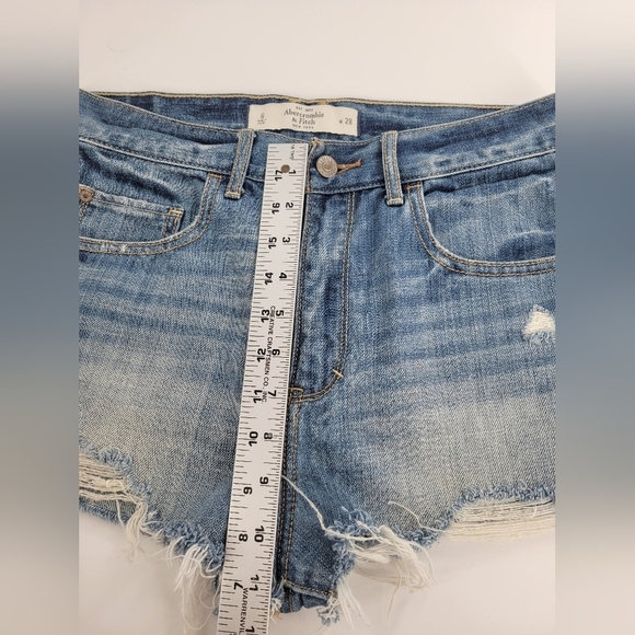 Abercrombie & Fitch high rise denim shorts Size 6 - Picture 5 of 6